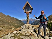 02 Al Passo di Dordona (2061 m) con vista in Val Madre e sul Disgrazia